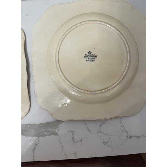 VTG Crown Ducal Gainsborough England Square Plates 749657- 2 Plates - Picture 5 of 6